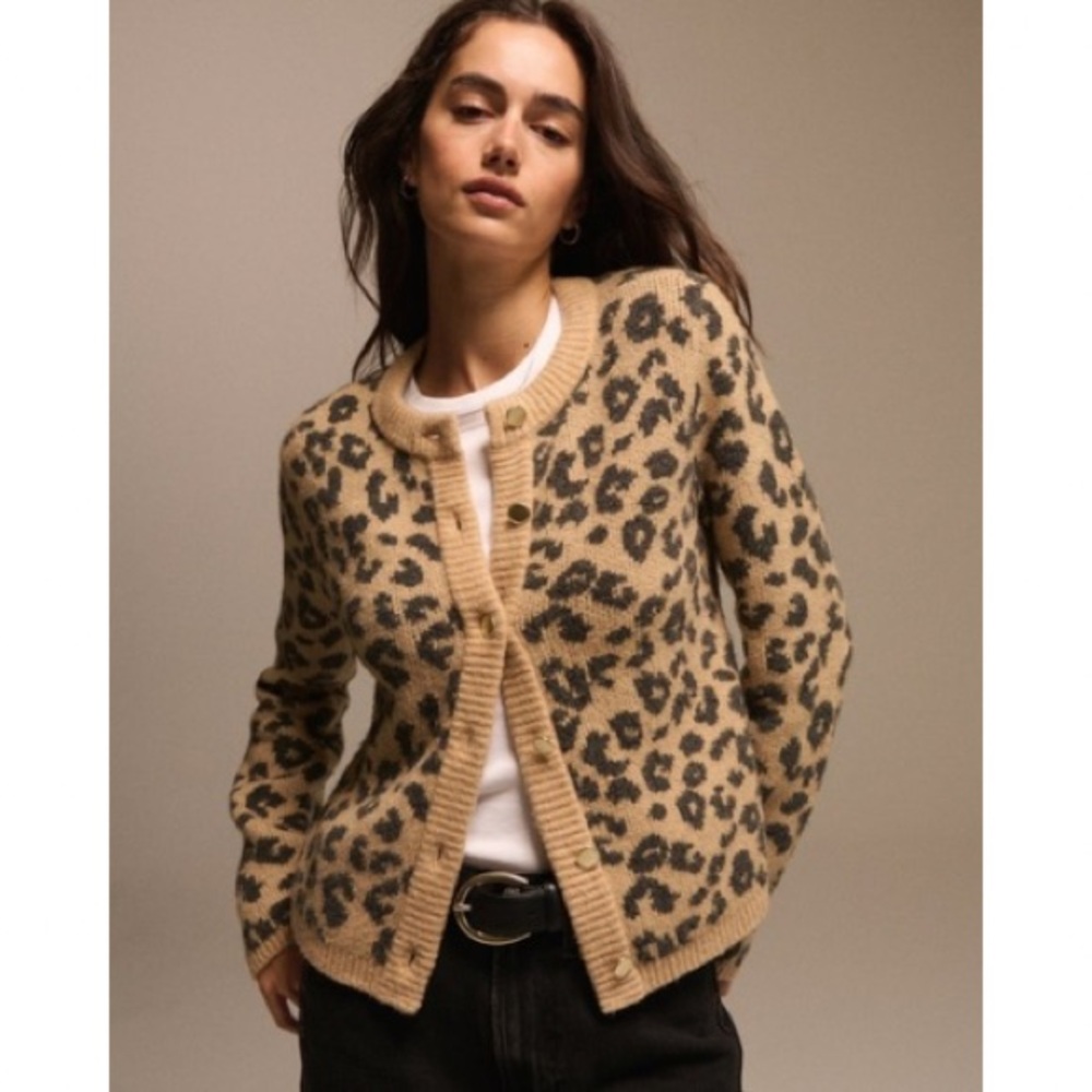 Leopard Print Crewneck Cardigan Sweater - Tan/Gray